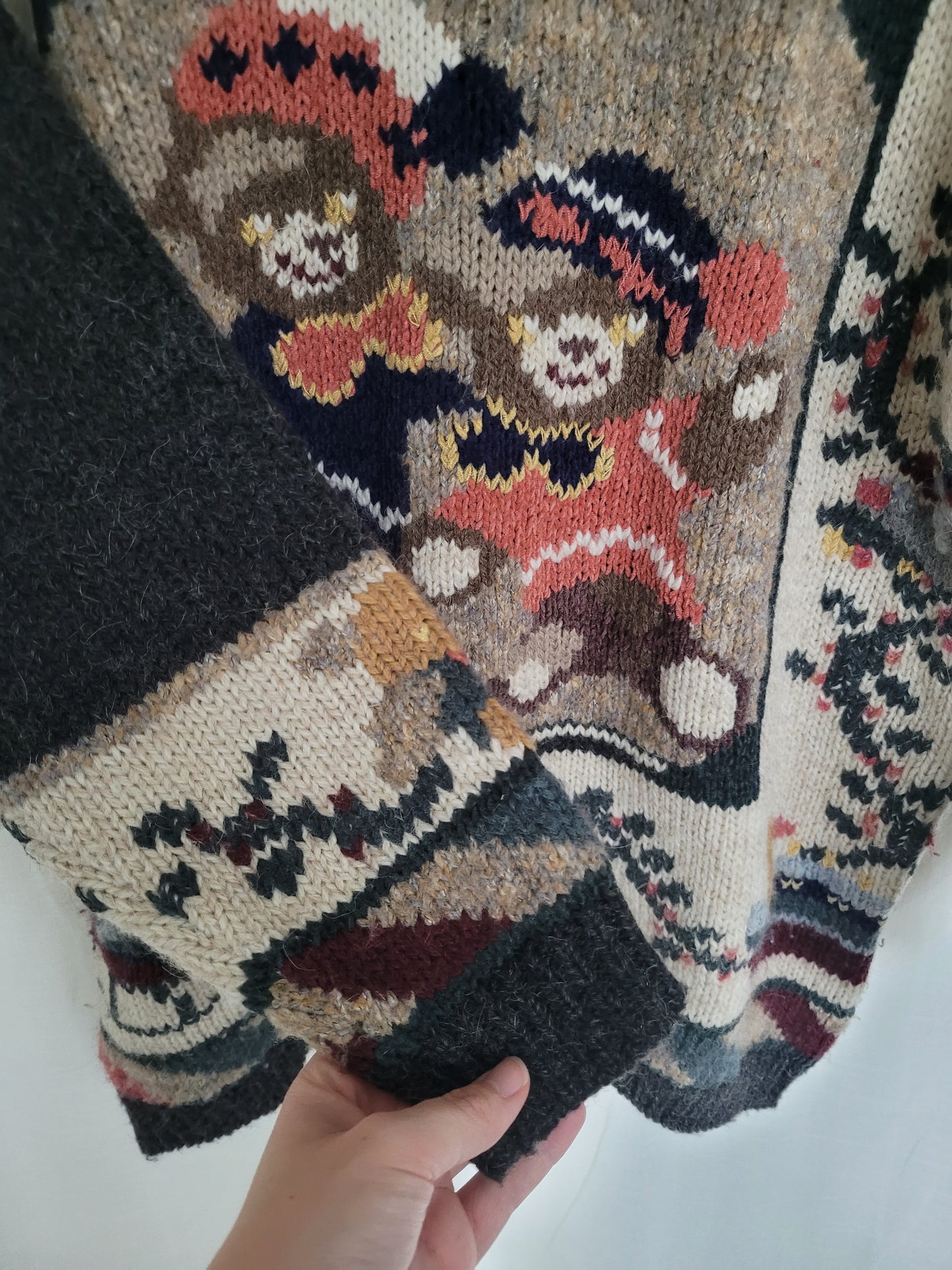 🧸 The Beary Best Days - vintage knitted sweater with the cutest bear image - size L