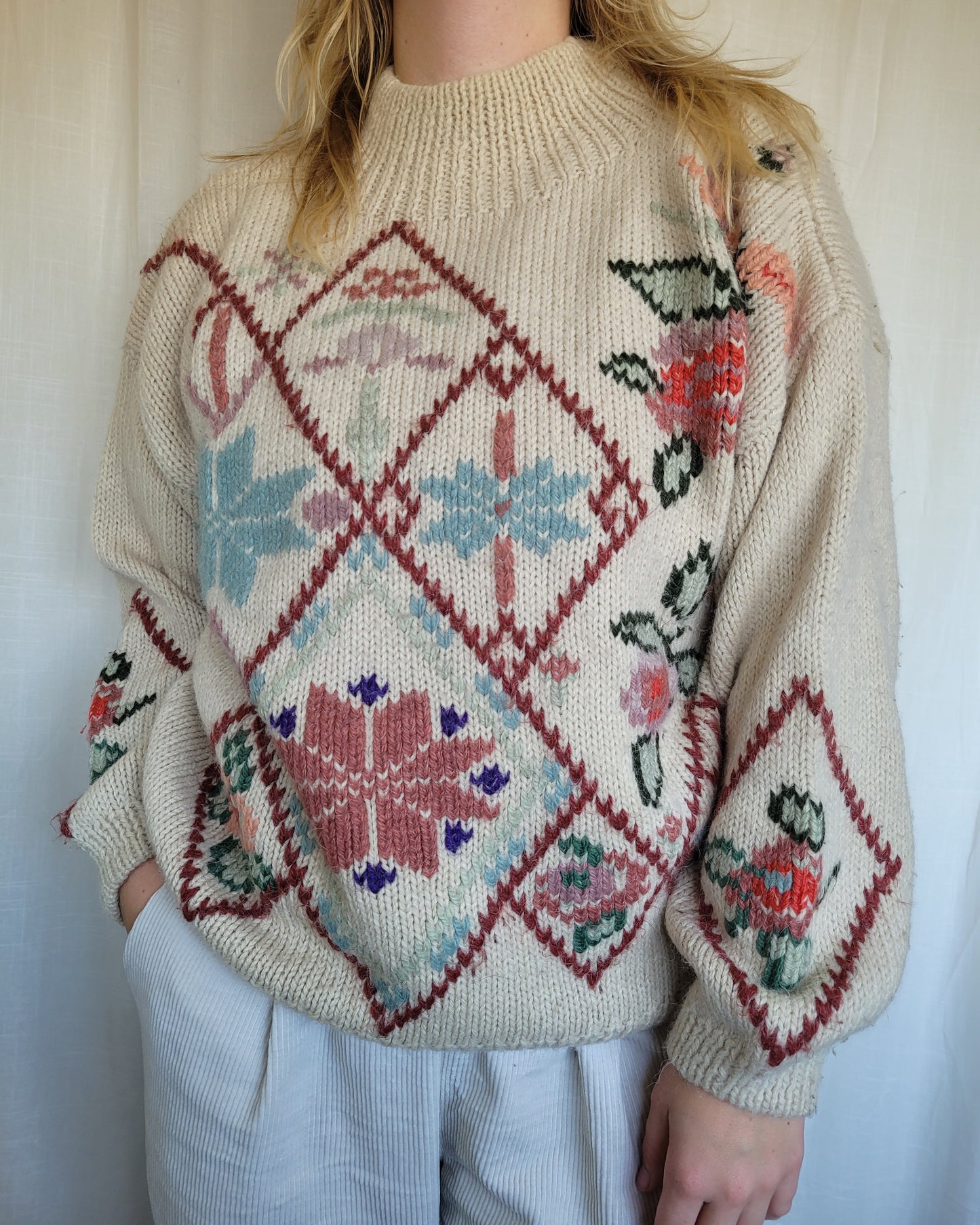 💗 Frosted Bloom Dreamscape - vintage knitted sweater with flowers and snowflakes - size XL
