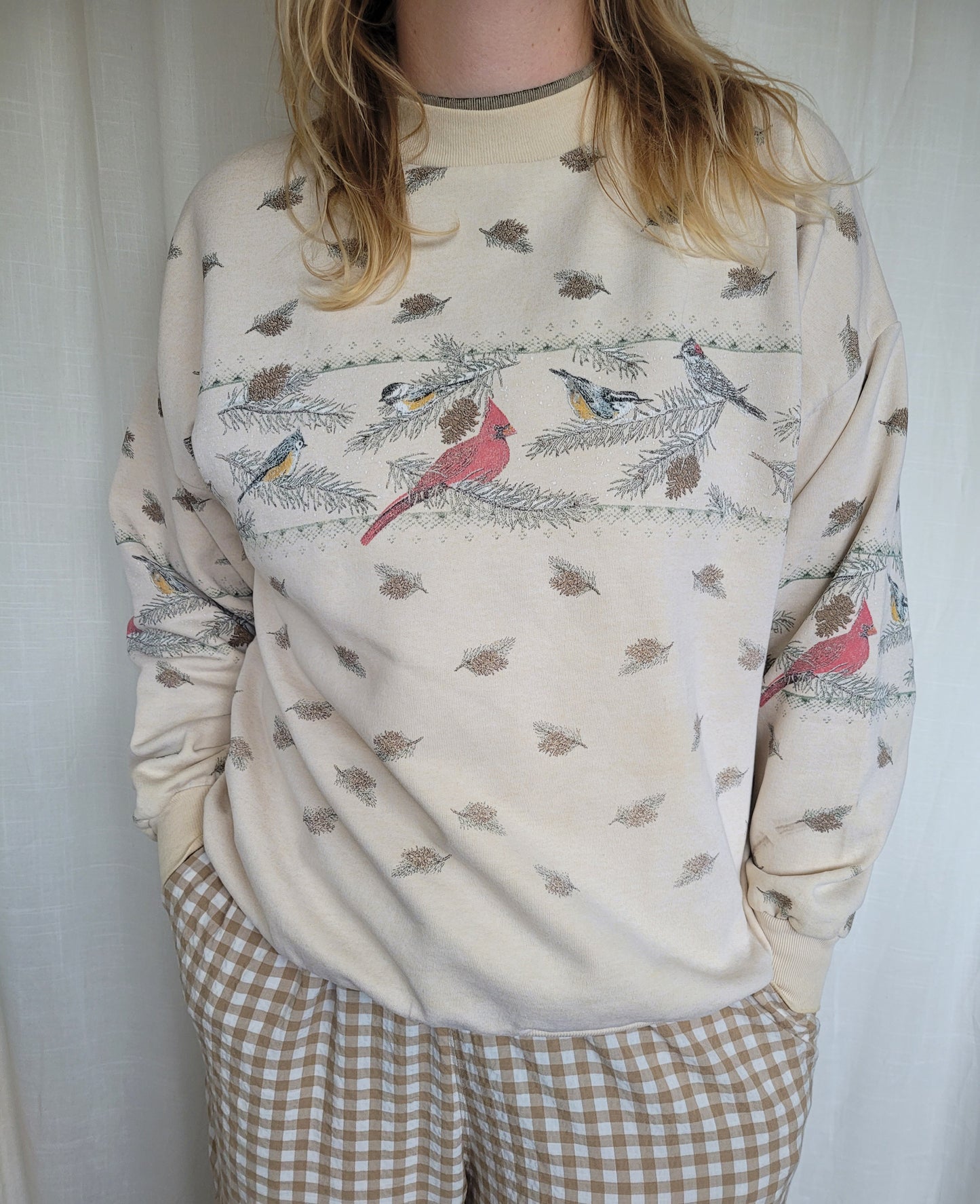 ✨ Snowy Twig Chorus - vintage light yellow crewneck sweater with birds on branches - size L