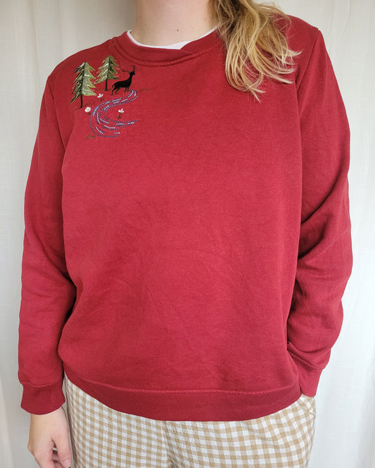 ❄️ Snowfield Stag - vintage red crenweck sweater with embroidered details - L/XL