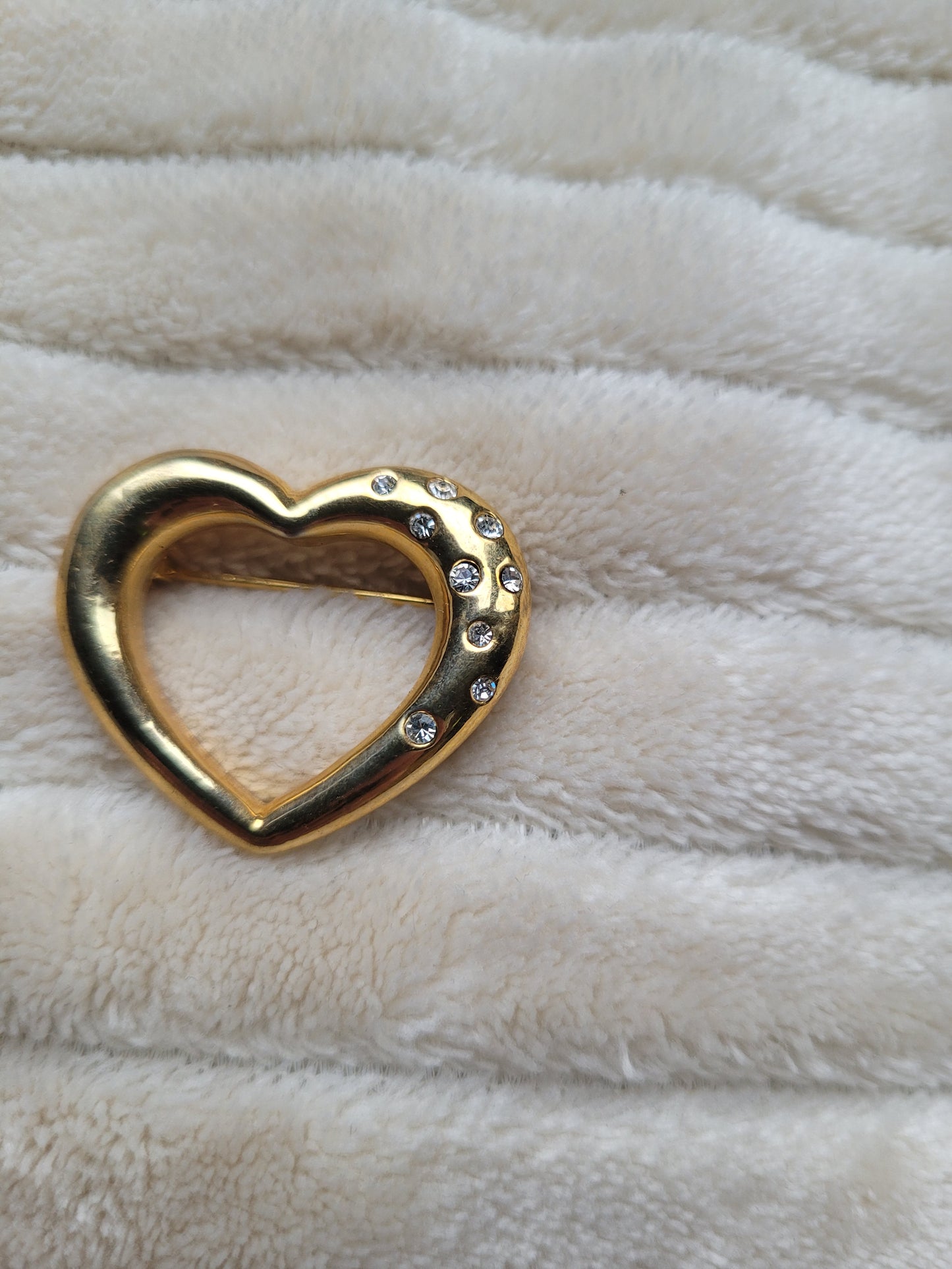 ✨ Sparkling Love - vintage brooch