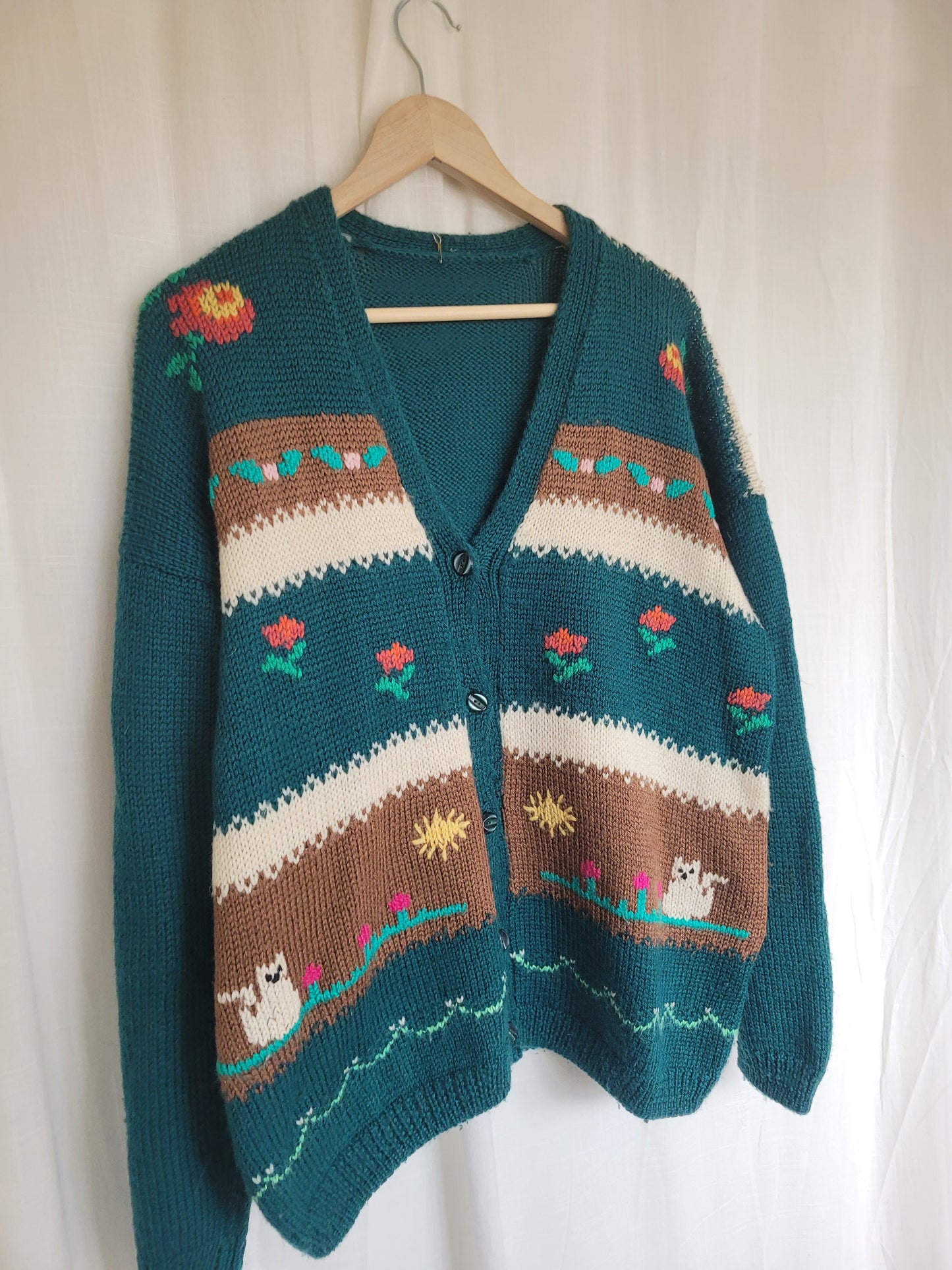 🌼 Whiskers in the Wildflower Patch - vintage knitted cardigan with cats and flowers - size XL