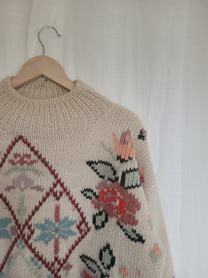 💗 Frosted Bloom Dreamscape - vintage knitted sweater with flowers and snowflakes - size XL