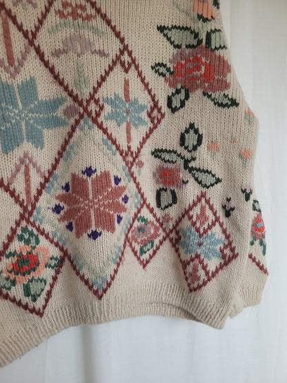 💗 Frosted Bloom Dreamscape - vintage knitted sweater with flowers and snowflakes - size XL
