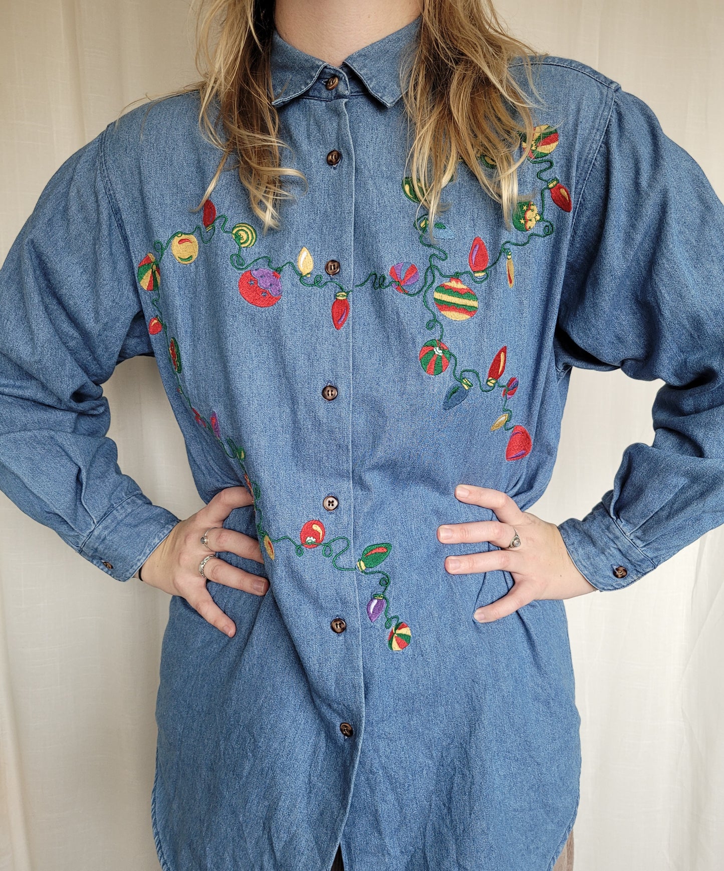 🎄 Festive Glow - vintage denim shirt with embroidered Christmas lights - size L