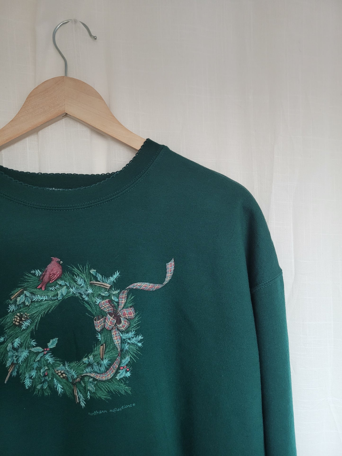 ❤️ Cardinal Christmas Wreath - vintage dark green crewneck sweater with wreath and red birds - size XL