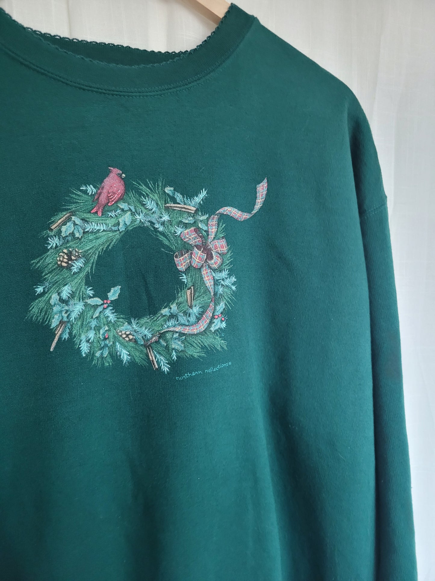 ❤️ Cardinal Christmas Wreath - vintage dark green crewneck sweater with wreath and red birds - size XL