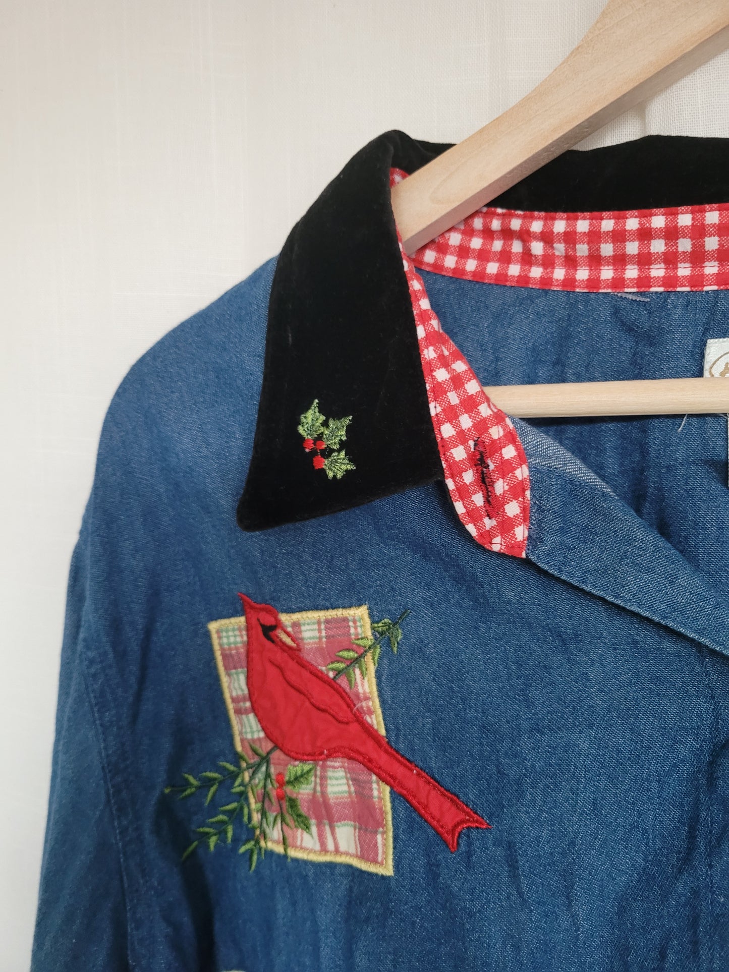 💙 Winter Songbird - vintage cropped/reworked denim blouse with christmas details - size XL/XXL