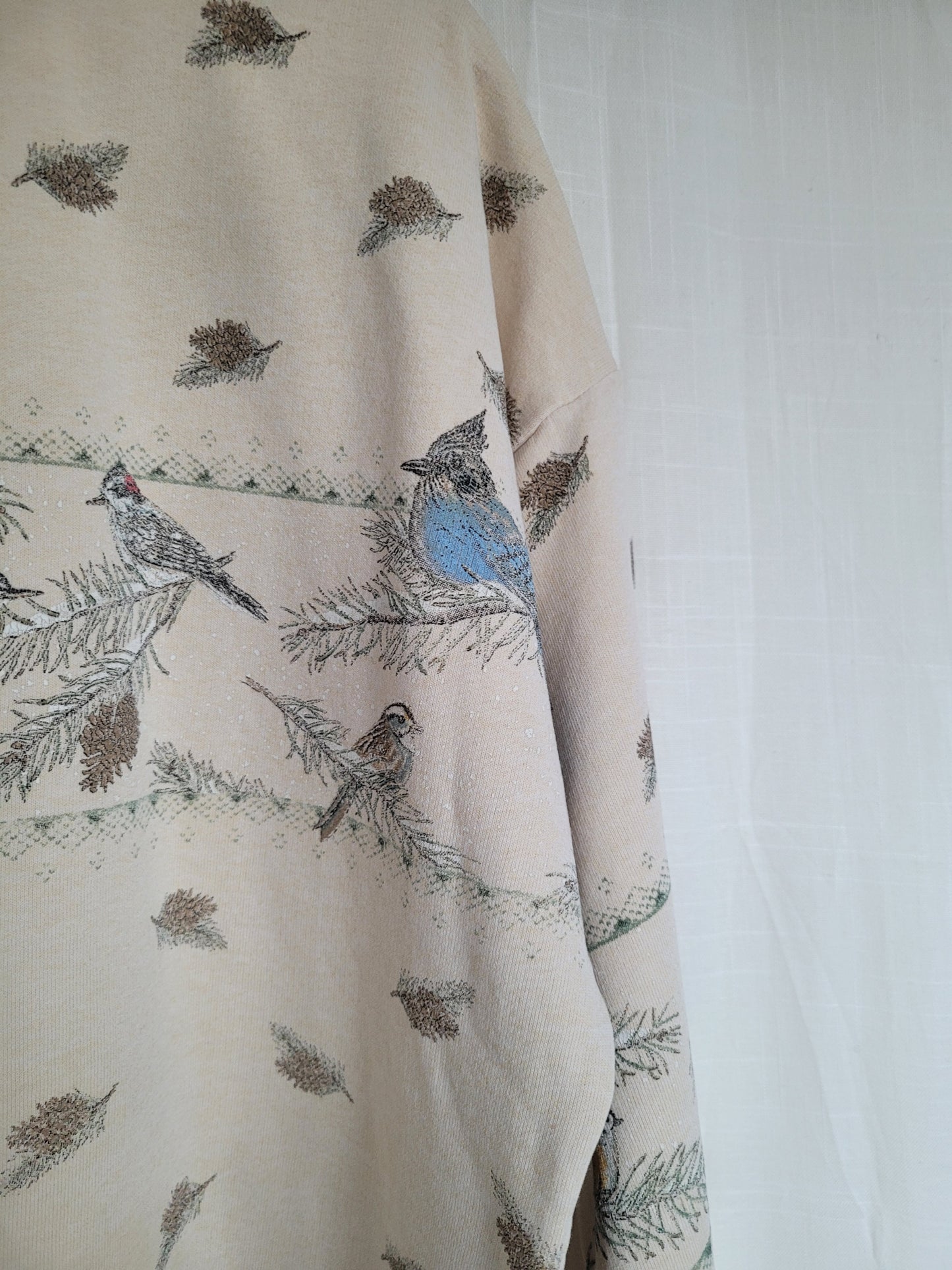 ✨ Snowy Twig Chorus - vintage light yellow crewneck sweater with birds on branches - size L