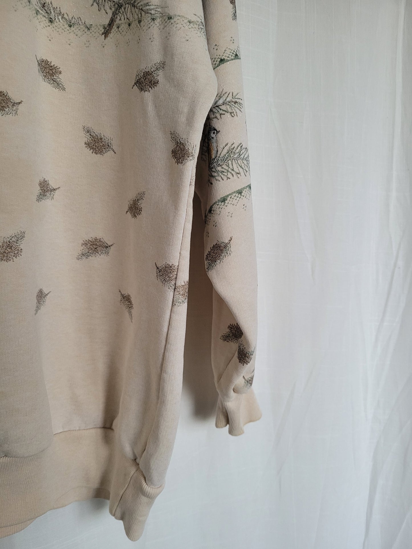 ✨ Snowy Twig Chorus - vintage light yellow crewneck sweater with birds on branches - size L