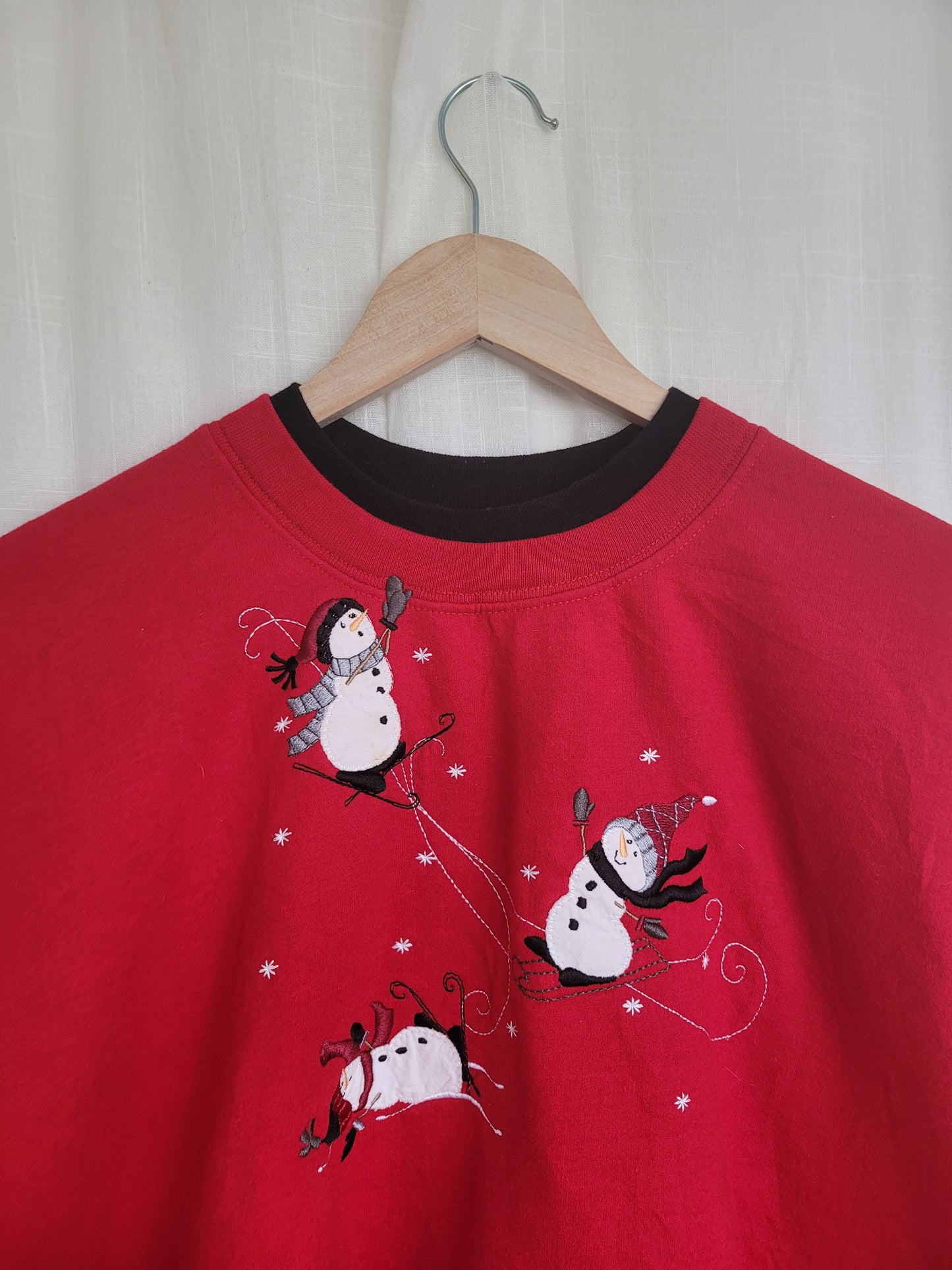 🎿 Slopeside Snowday - vintage crewneck sweater with skying snowmen - size XXL/XXXL
