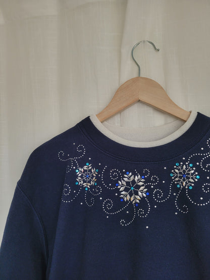 ❄️ Blue Frost Gems - vintage dark blue crewneck sweater with snowflakes - size L