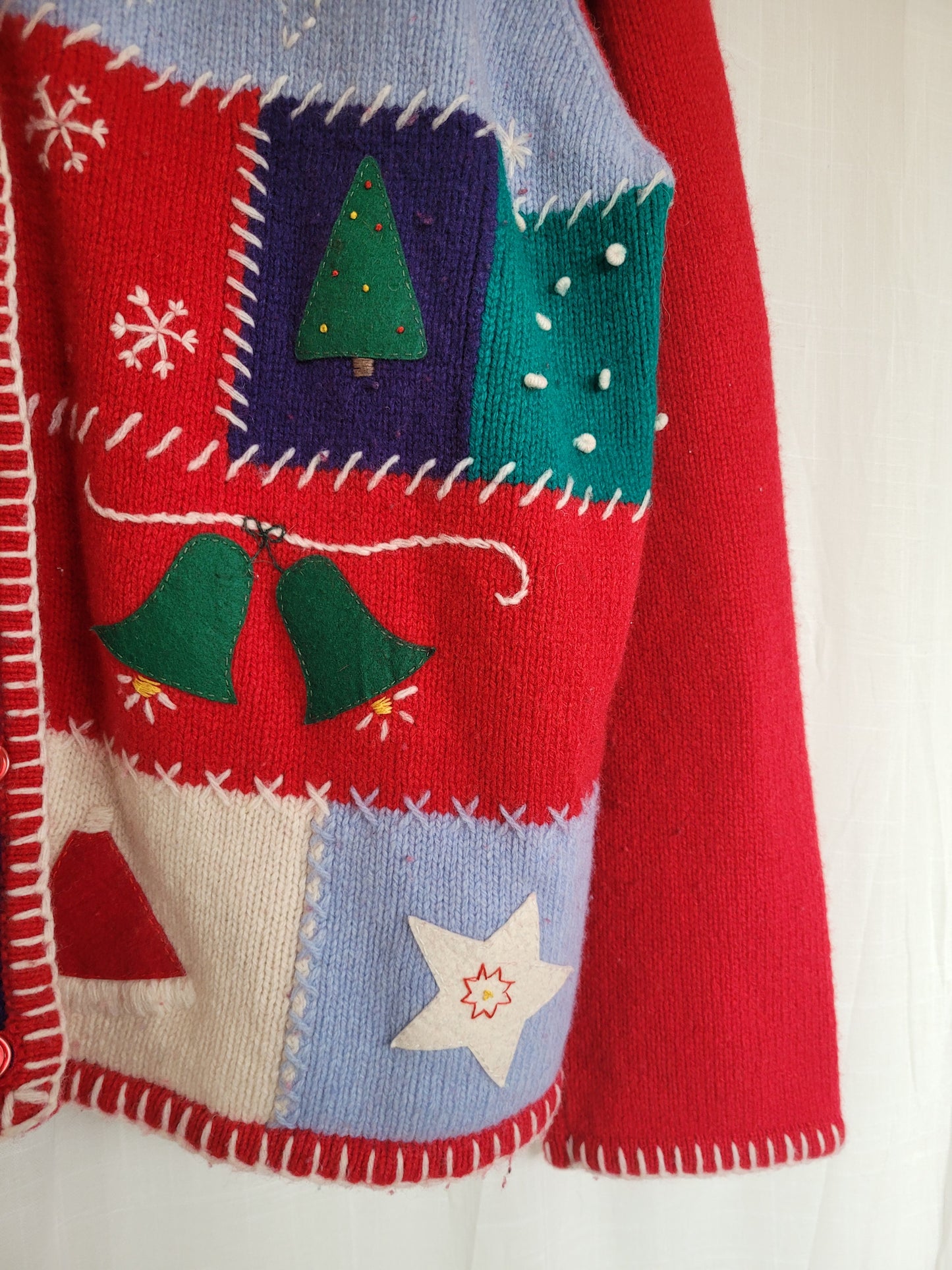 ✨ Mickey’s Snowday - vintage knitted Mickey Mouse snowman cardigan - size XL