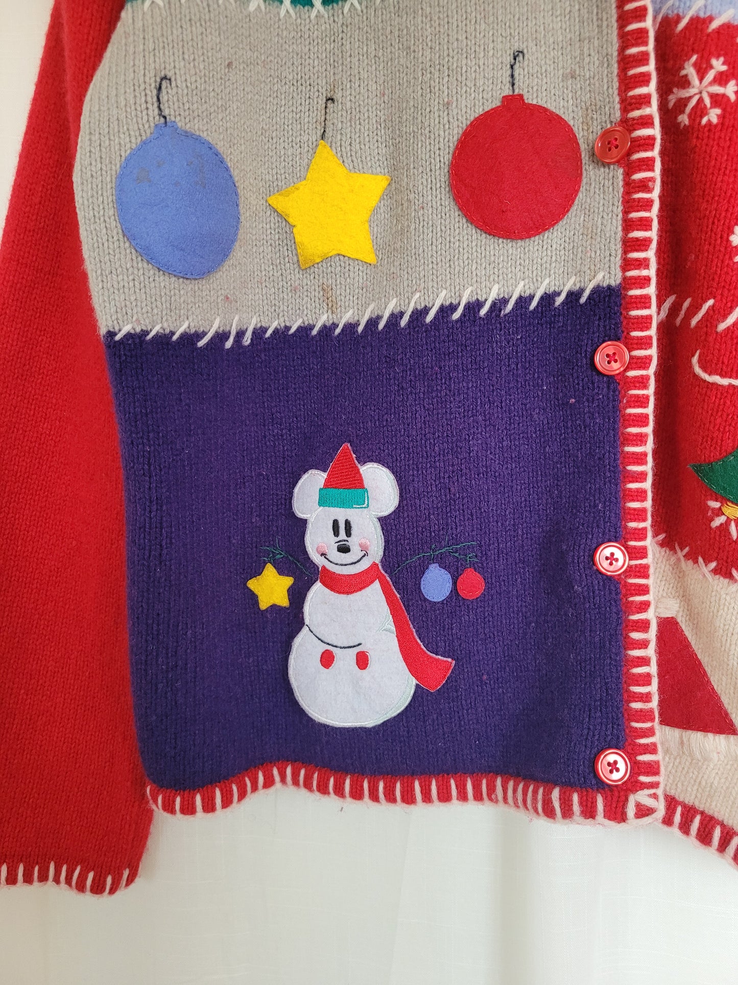 ✨ Mickey’s Snowday - vintage knitted Mickey Mouse snowman cardigan - size XL