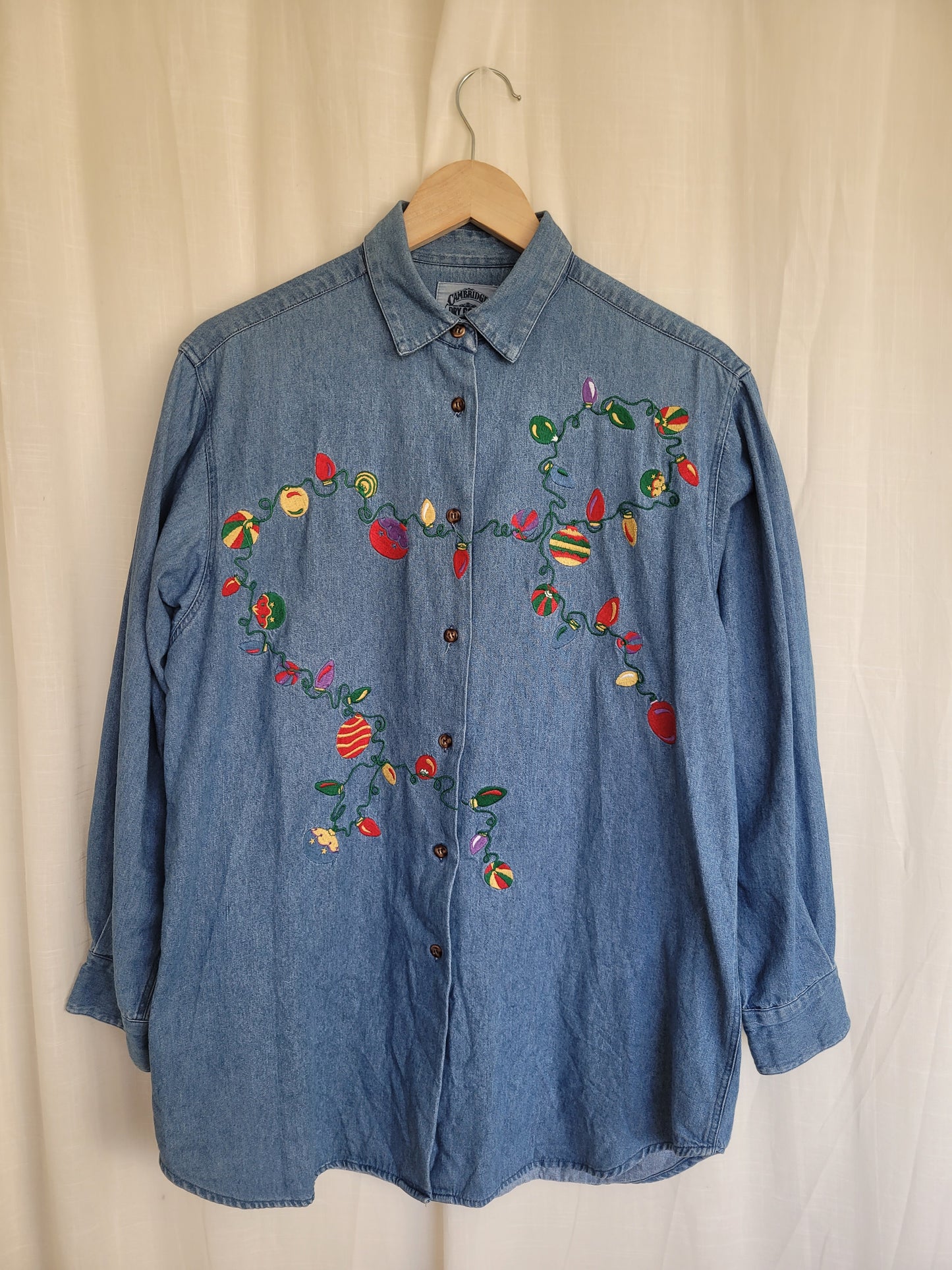 🎄 Festive Glow - vintage denim shirt with embroidered Christmas lights - size L