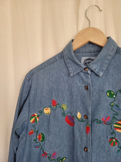 🎄 Festive Glow - vintage denim shirt with embroidered Christmas lights - size L