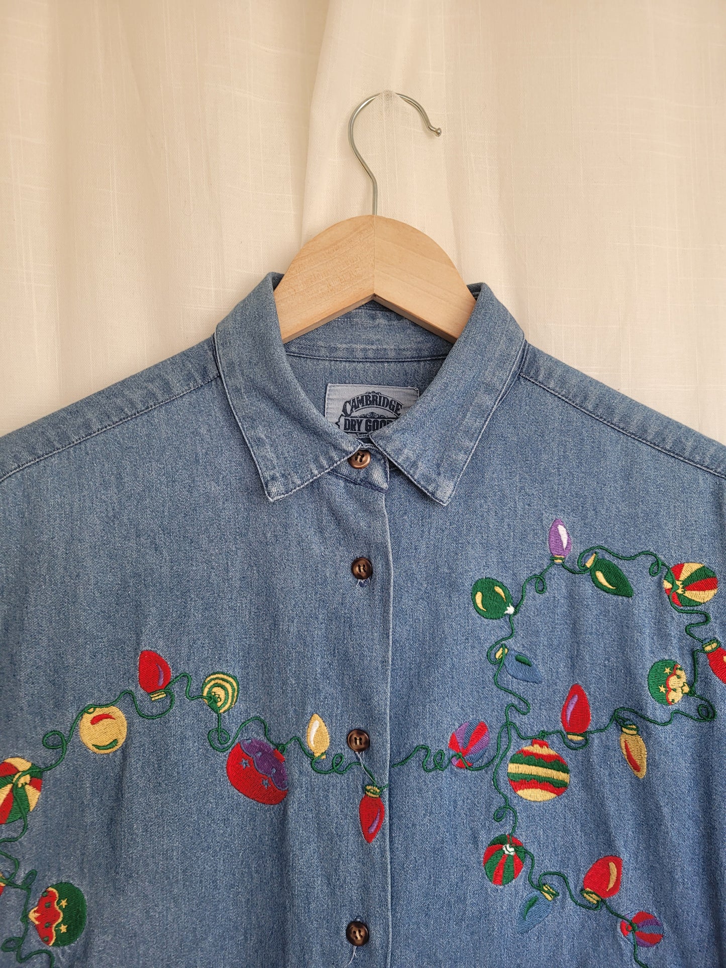 🎄 Festive Glow - vintage denim shirt with embroidered Christmas lights - size L
