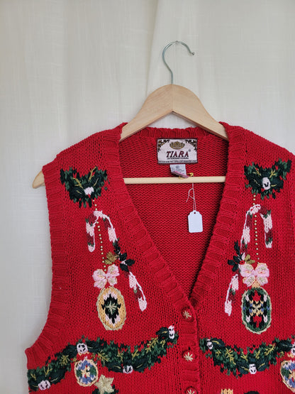 ✨ The Little Christmas Guards - vintage knitted vest with Christmas images - size L