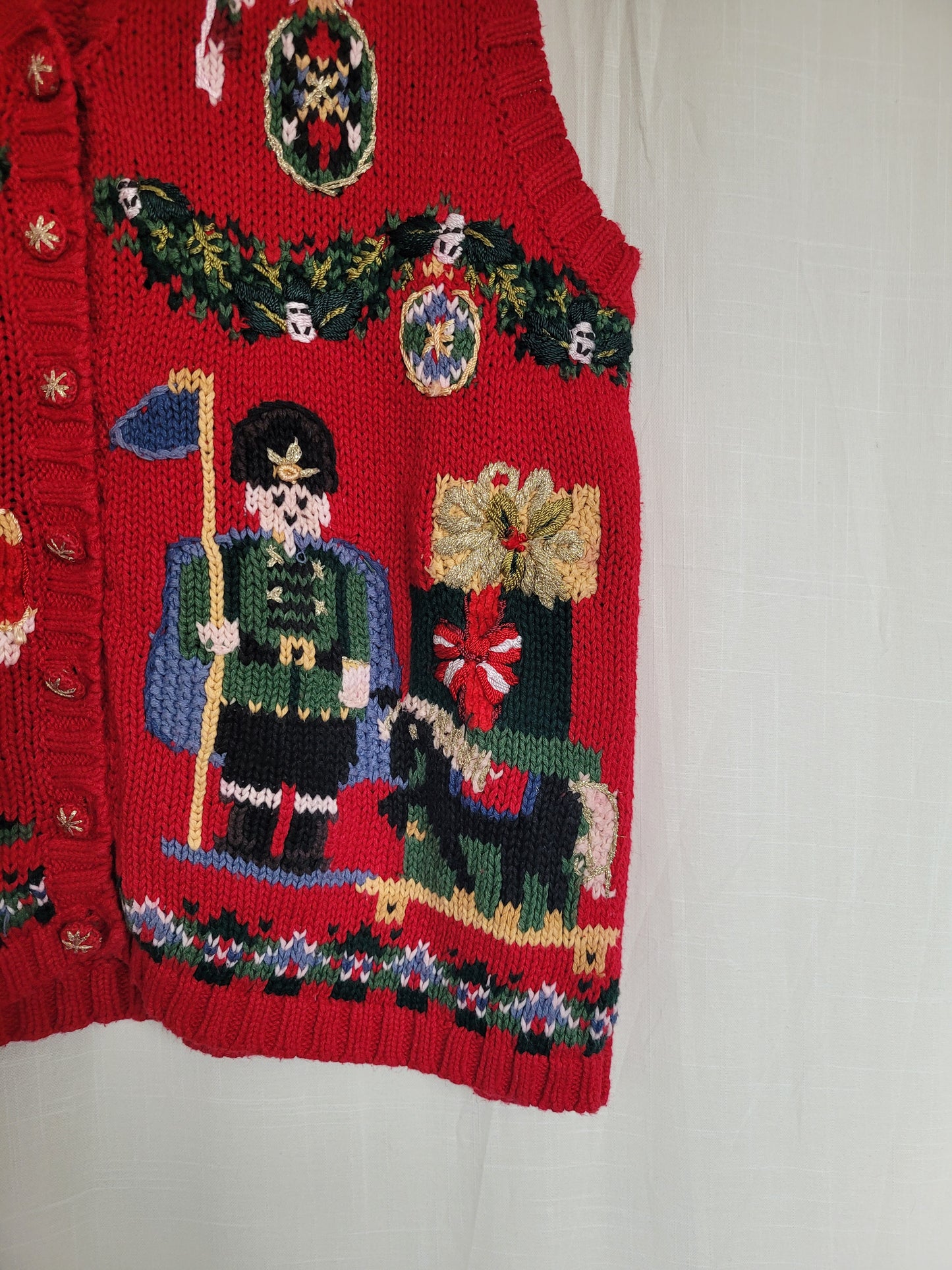 ✨ The Little Christmas Guards - vintage knitted vest with Christmas images - size L