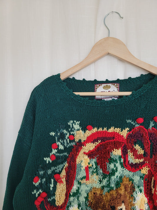 ✨ The Berry Bear’s Christmas Tale - vintage knitted sweater with teddy bear and red bow - size L