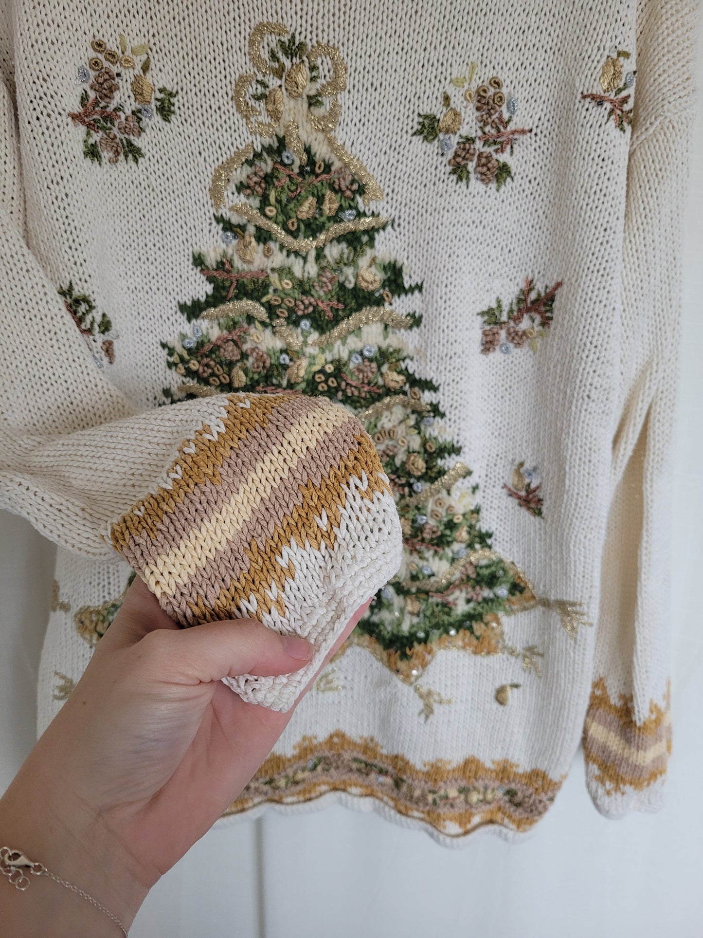 🎶 O Christmas Tree, O Christmas Tree - vintage knitted Christmas sweater with Christmas tree - size L/XL