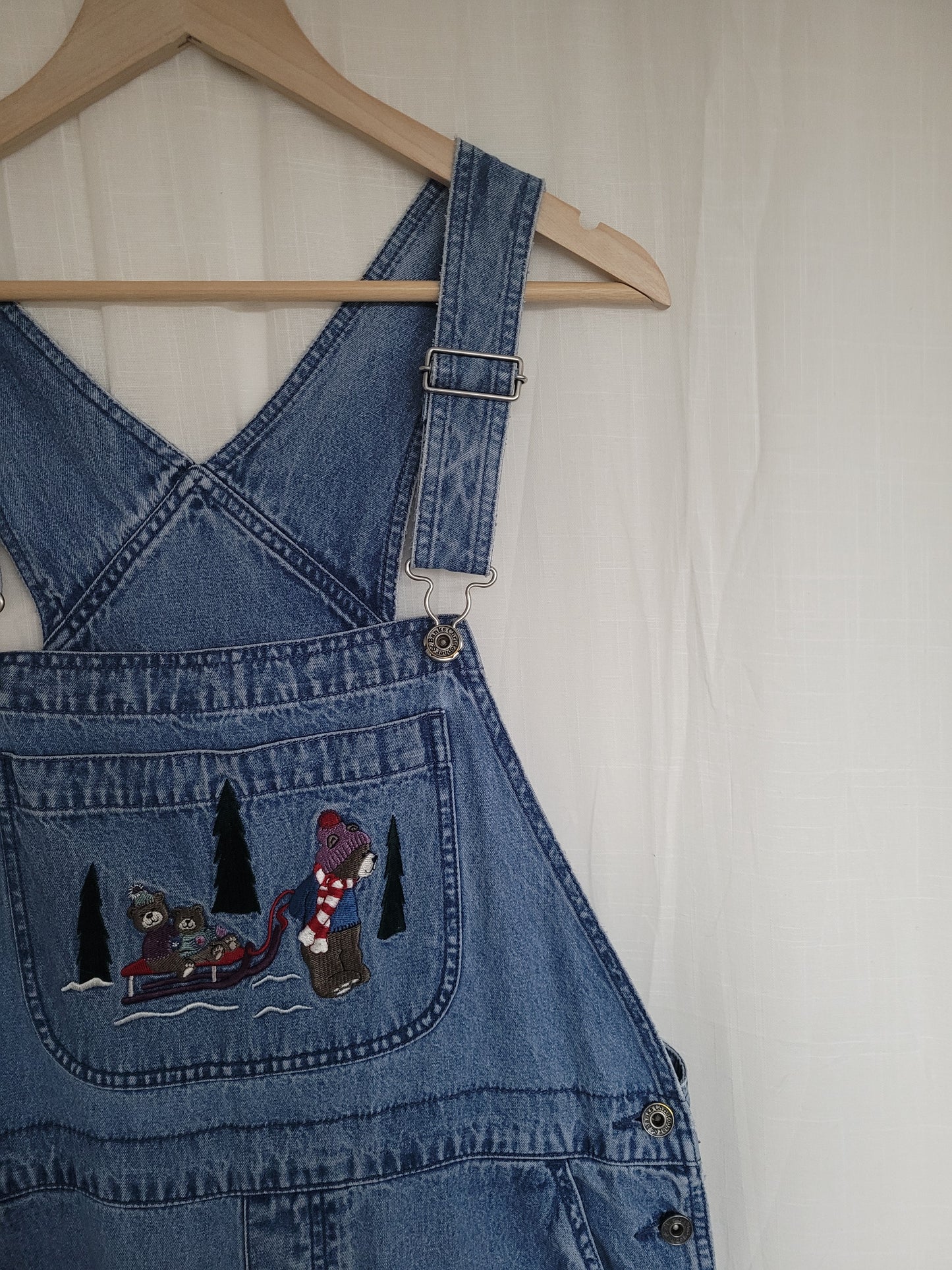 🌲 Winter Woodland - vintage denim dungarees with cozy winter image - size L