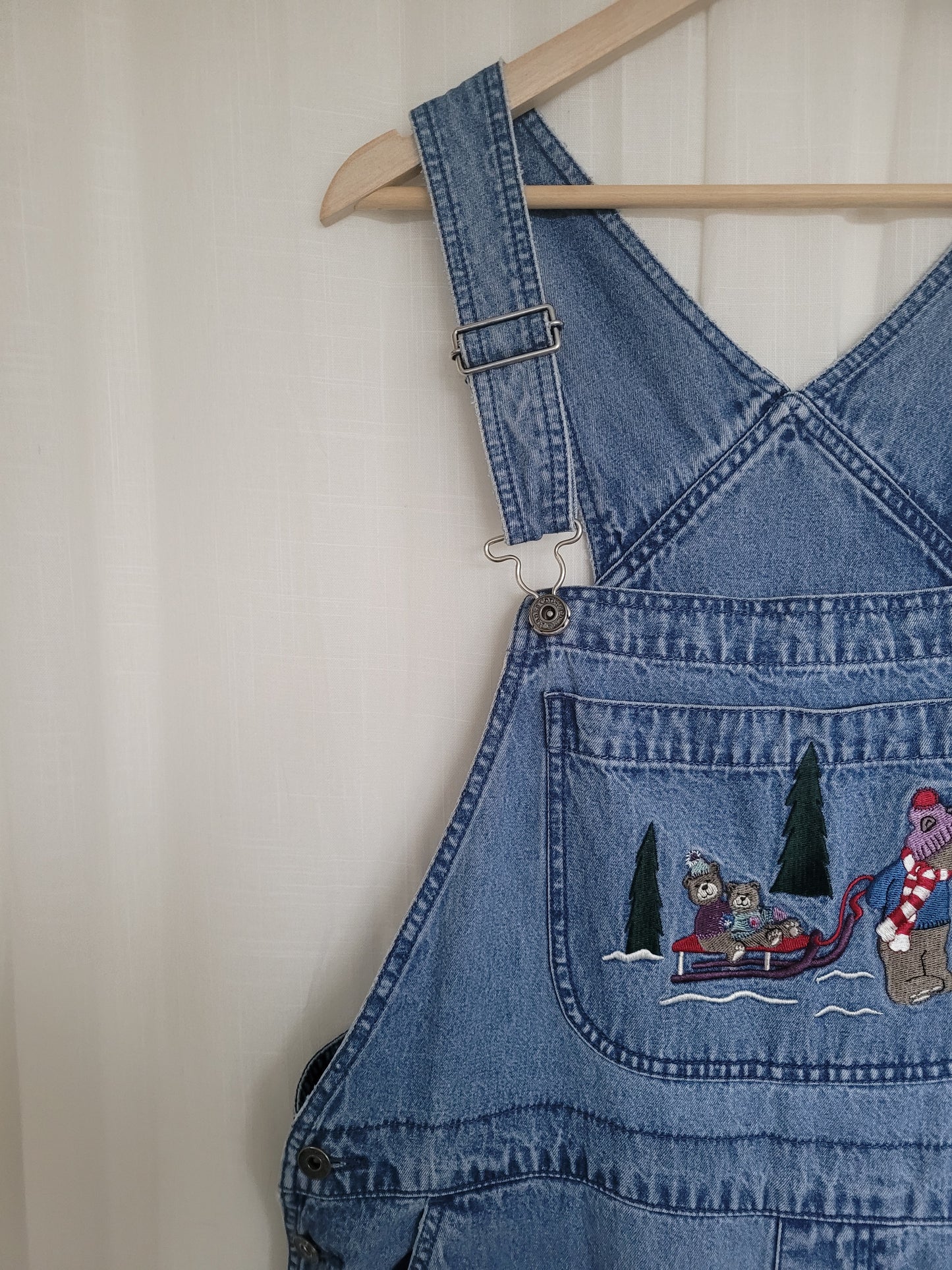 🌲 Winter Woodland - vintage denim dungarees with cozy winter image - size L
