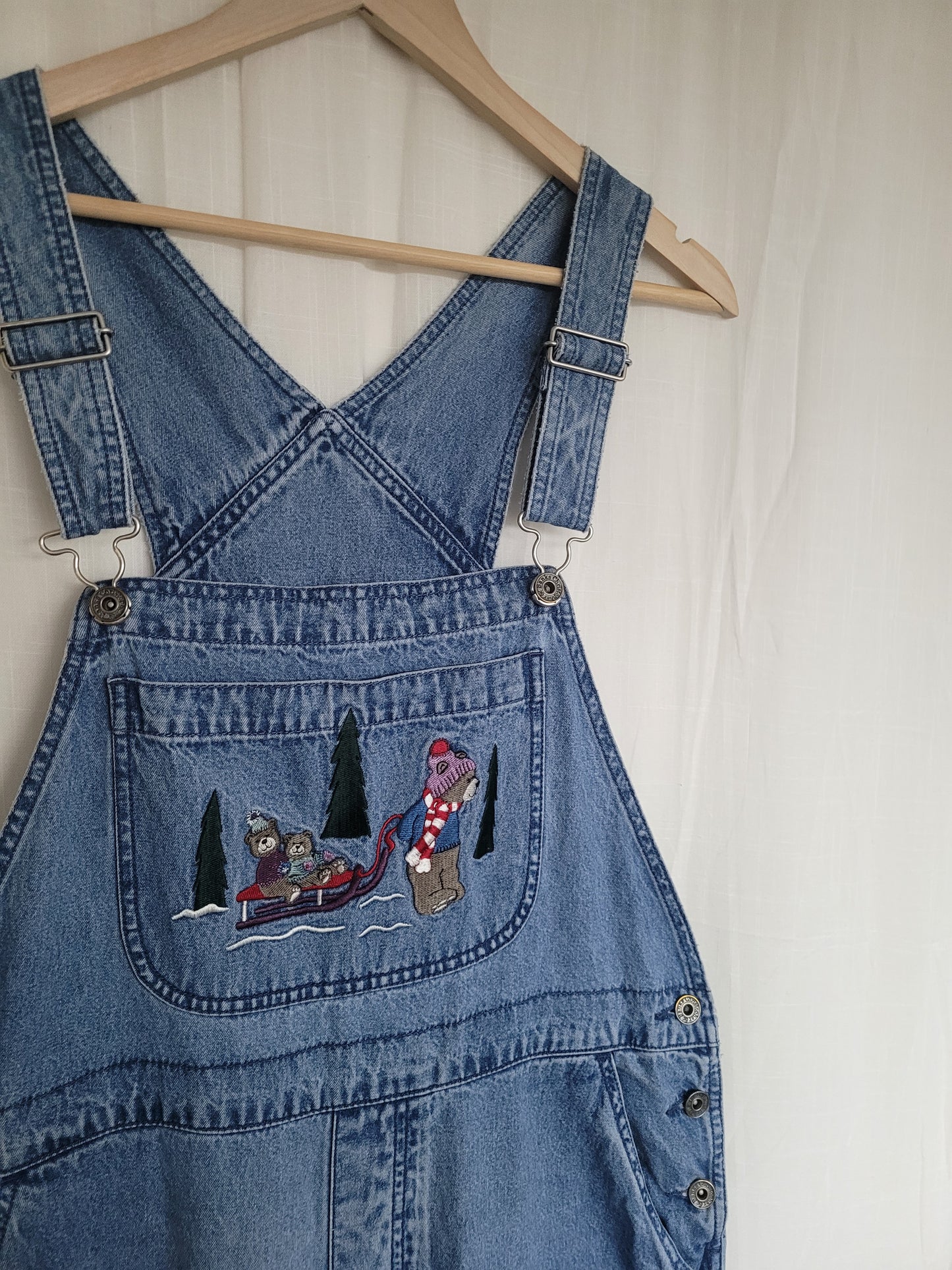 🌲 Winter Woodland - vintage denim dungarees with cozy winter image - size L