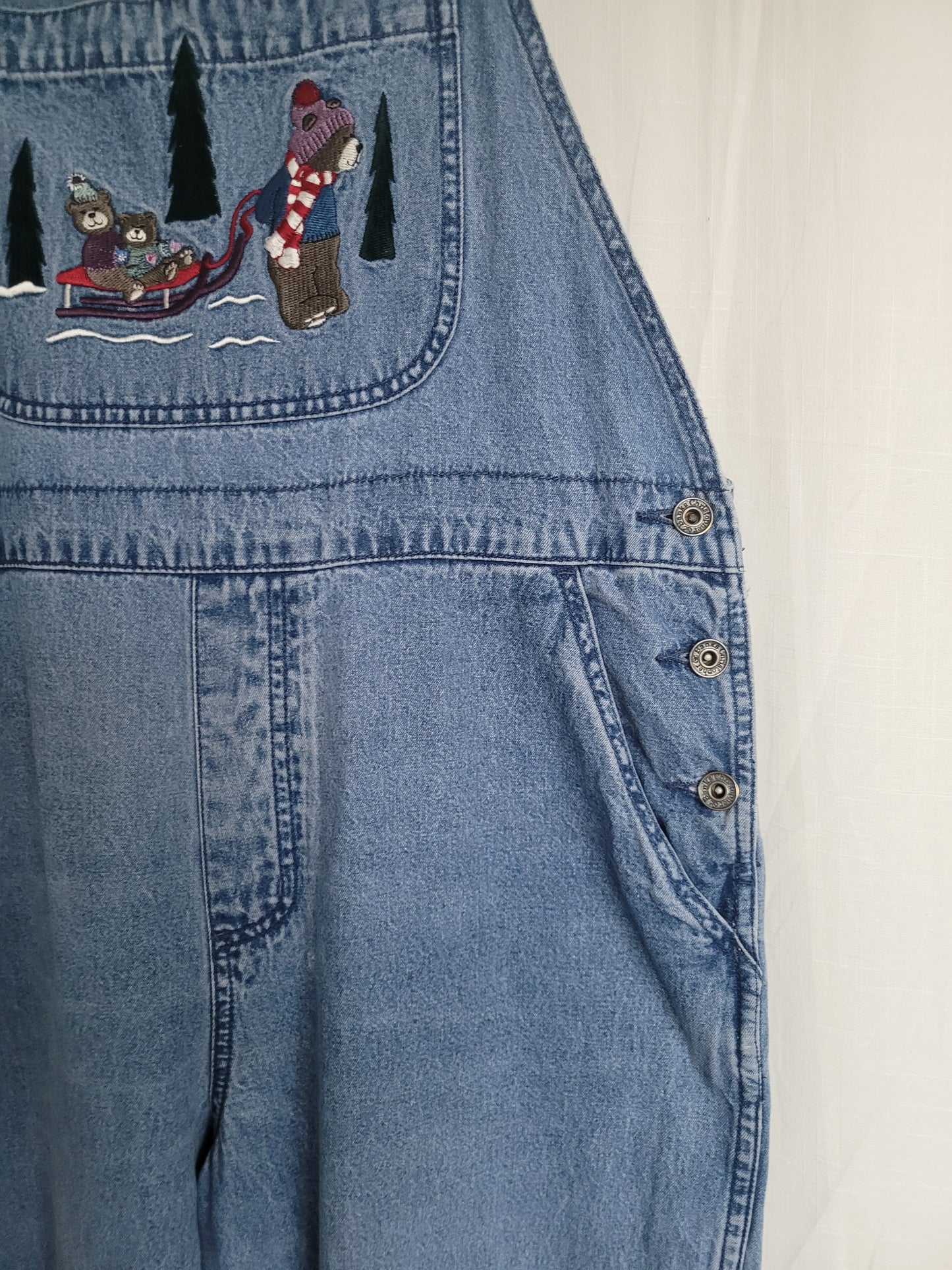 🌲 Winter Woodland - vintage denim dungarees with cozy winter image - size L