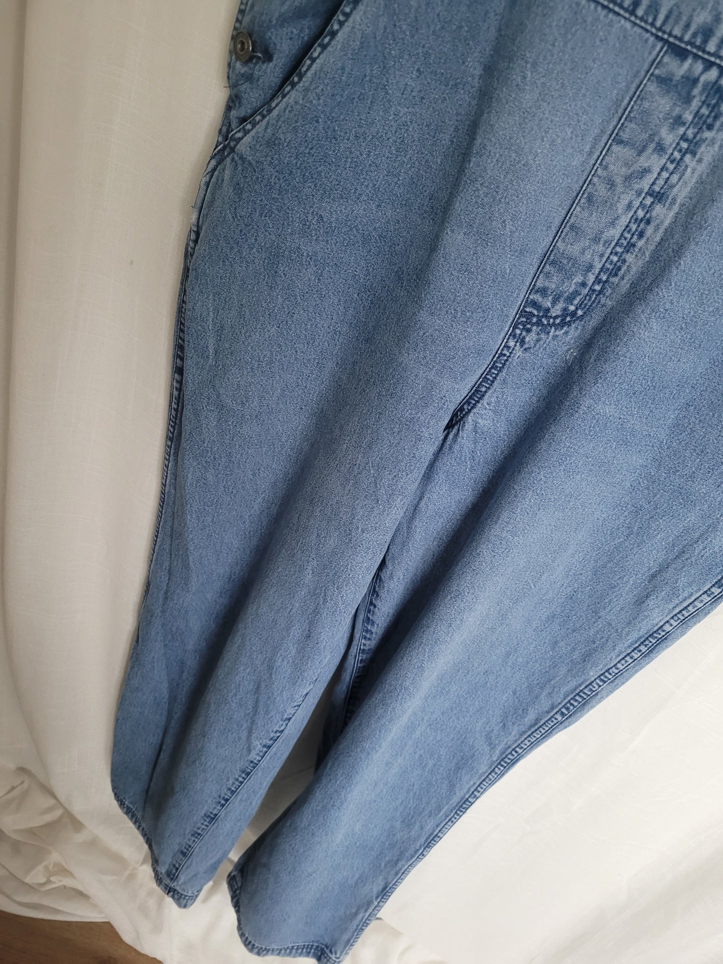 🌲 Winter Woodland - vintage denim dungarees with cozy winter image - size L