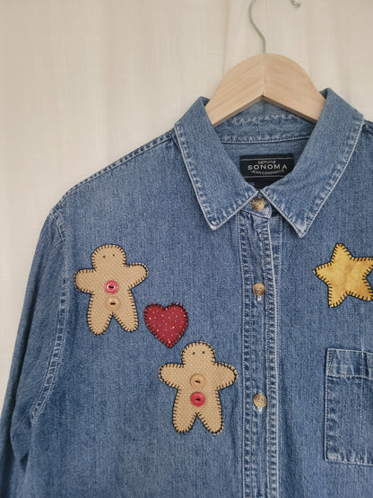 🎀 Sugar & Stitch - vintage denim button up shirt with Christmas theme - size L