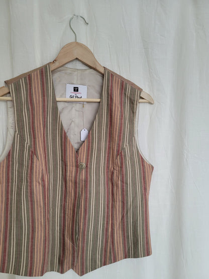 🌿 The Quiet Statement - vintage gilet with striped pattern - size M