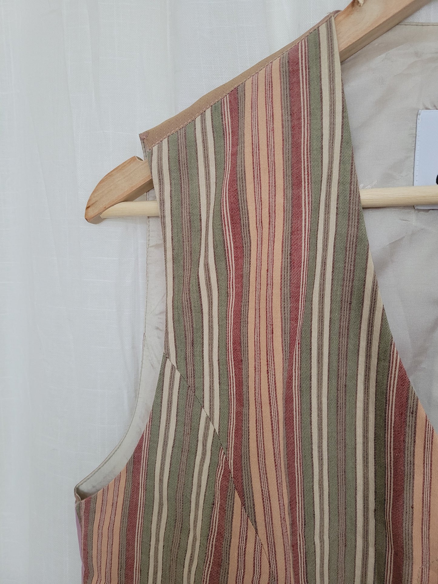 🌿 The Quiet Statement - vintage gilet with striped pattern - size M