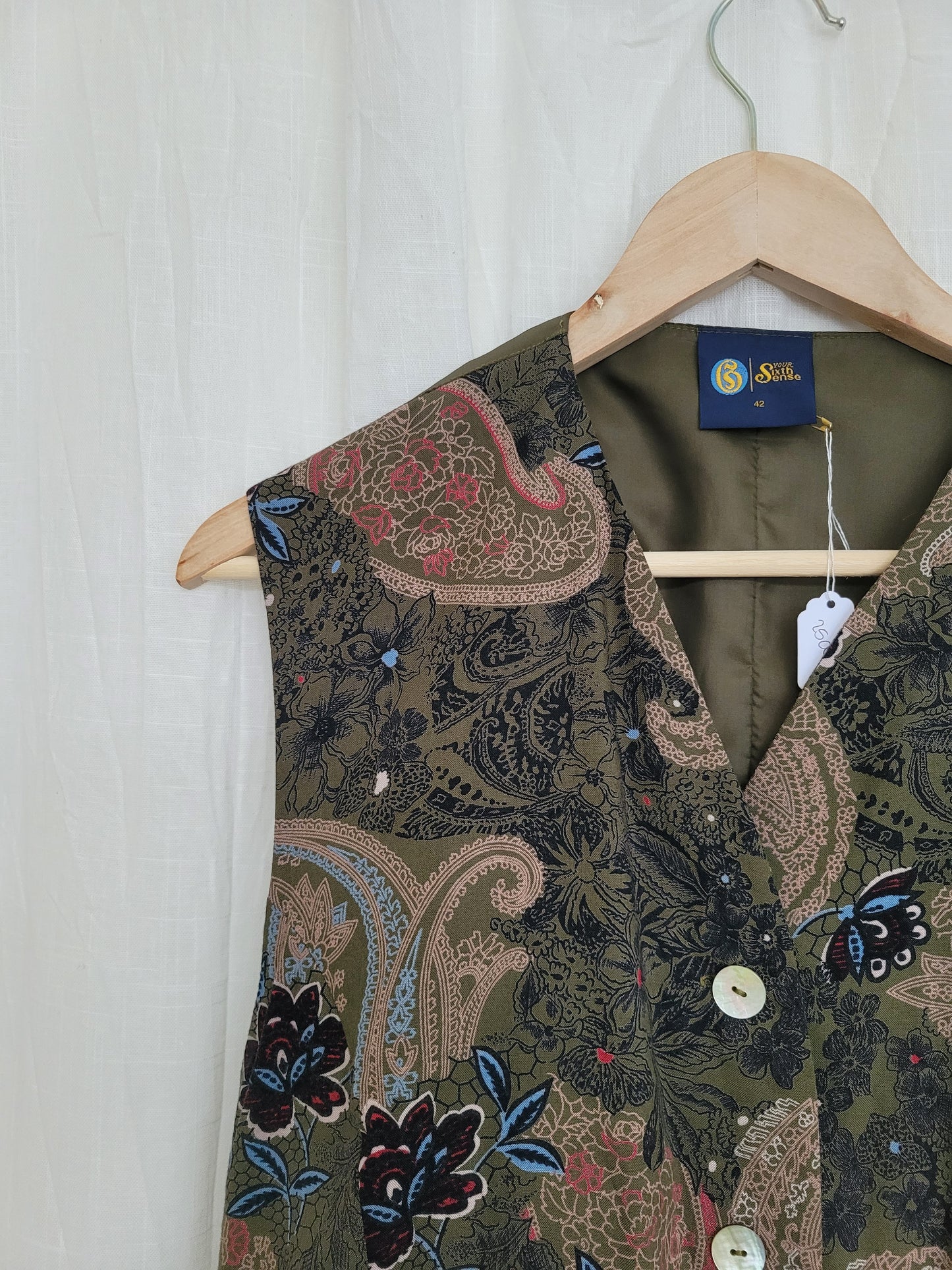 💚 The Velvet Meadow - vintage vest with paisley and flower patterns - size M