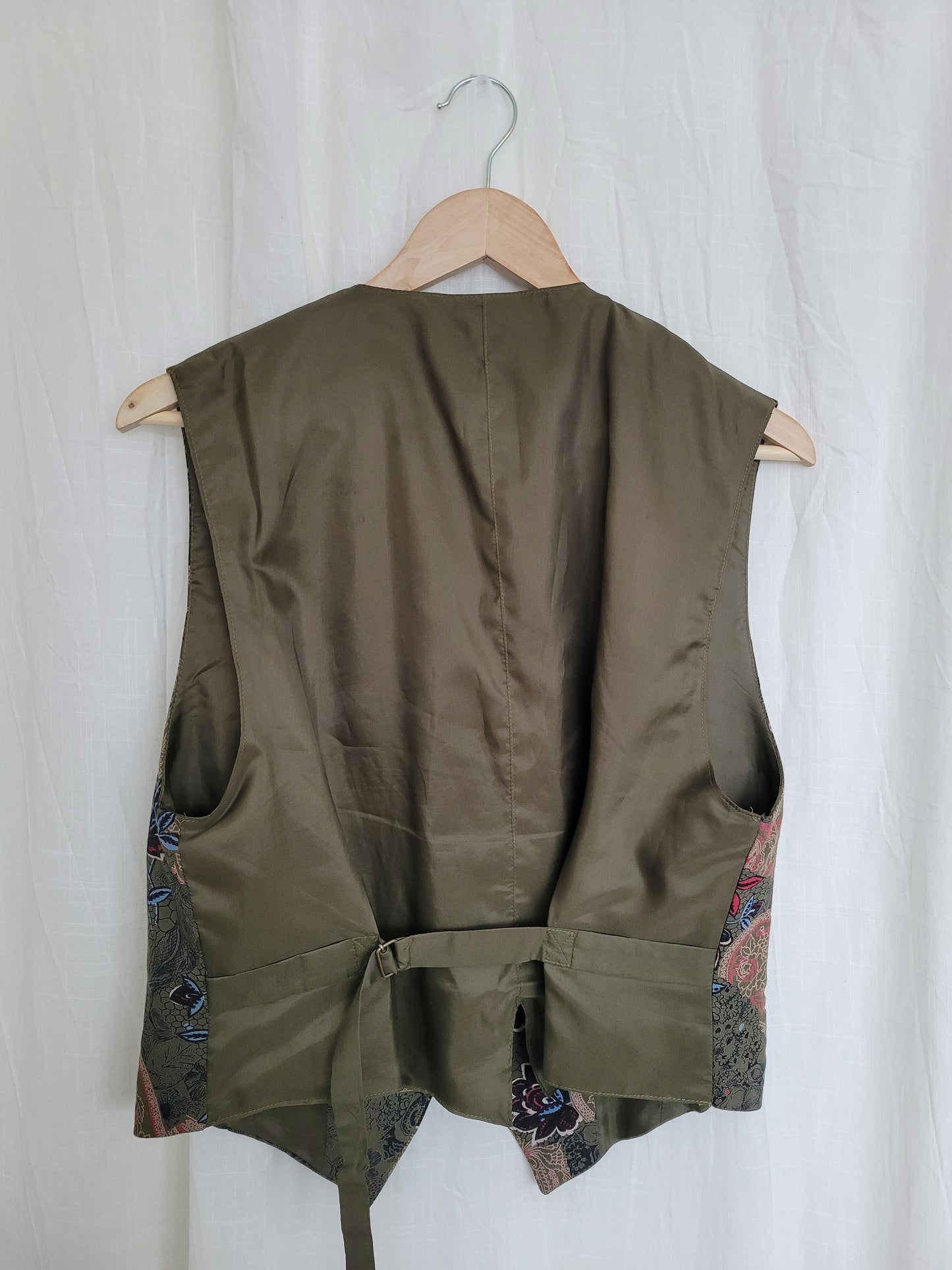 💚 The Velvet Meadow - vintage vest with paisley and flower patterns - size M