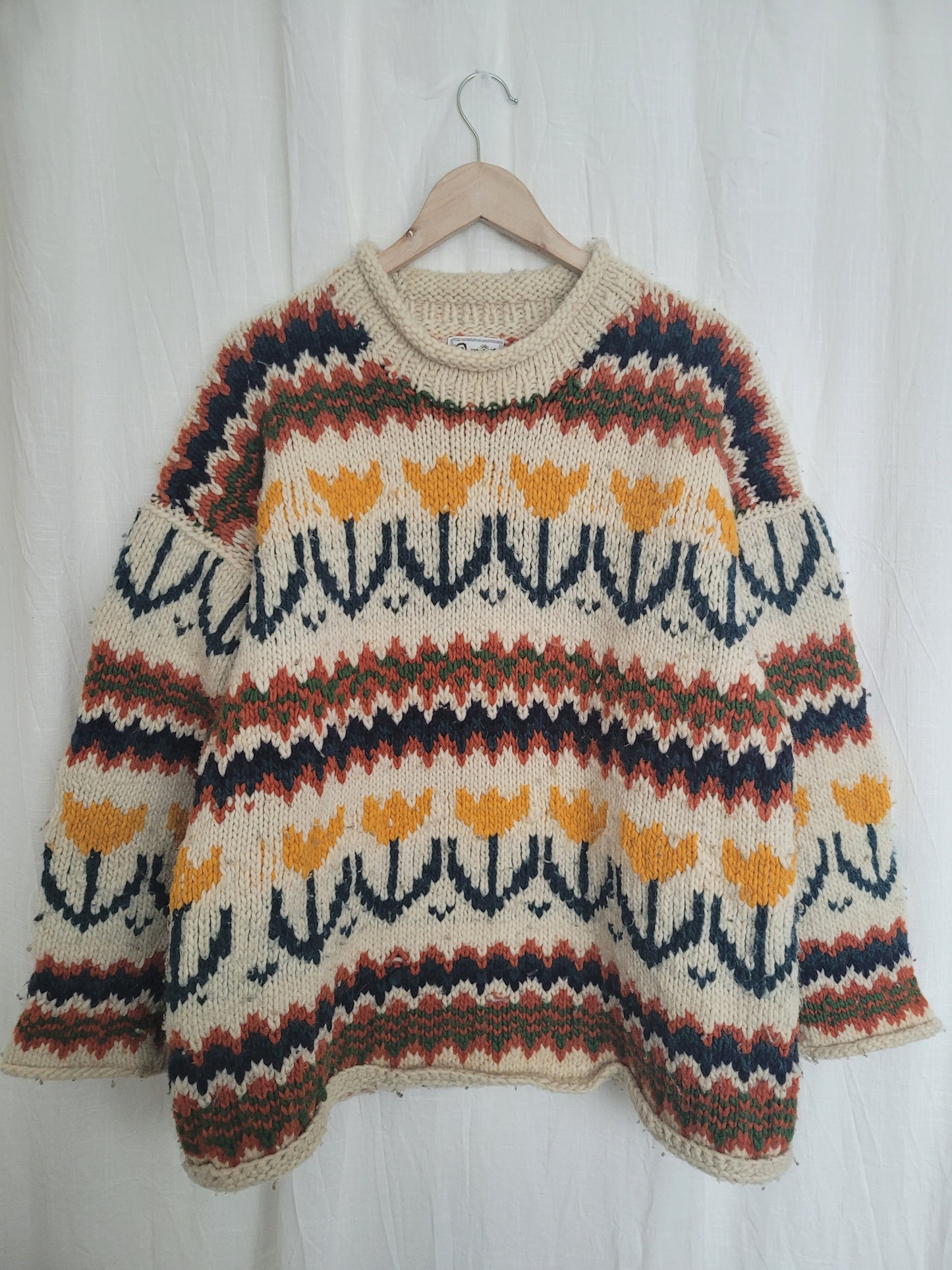 🧶 Boxy Bloom - vintage knitted sweater with tulip design - size XL