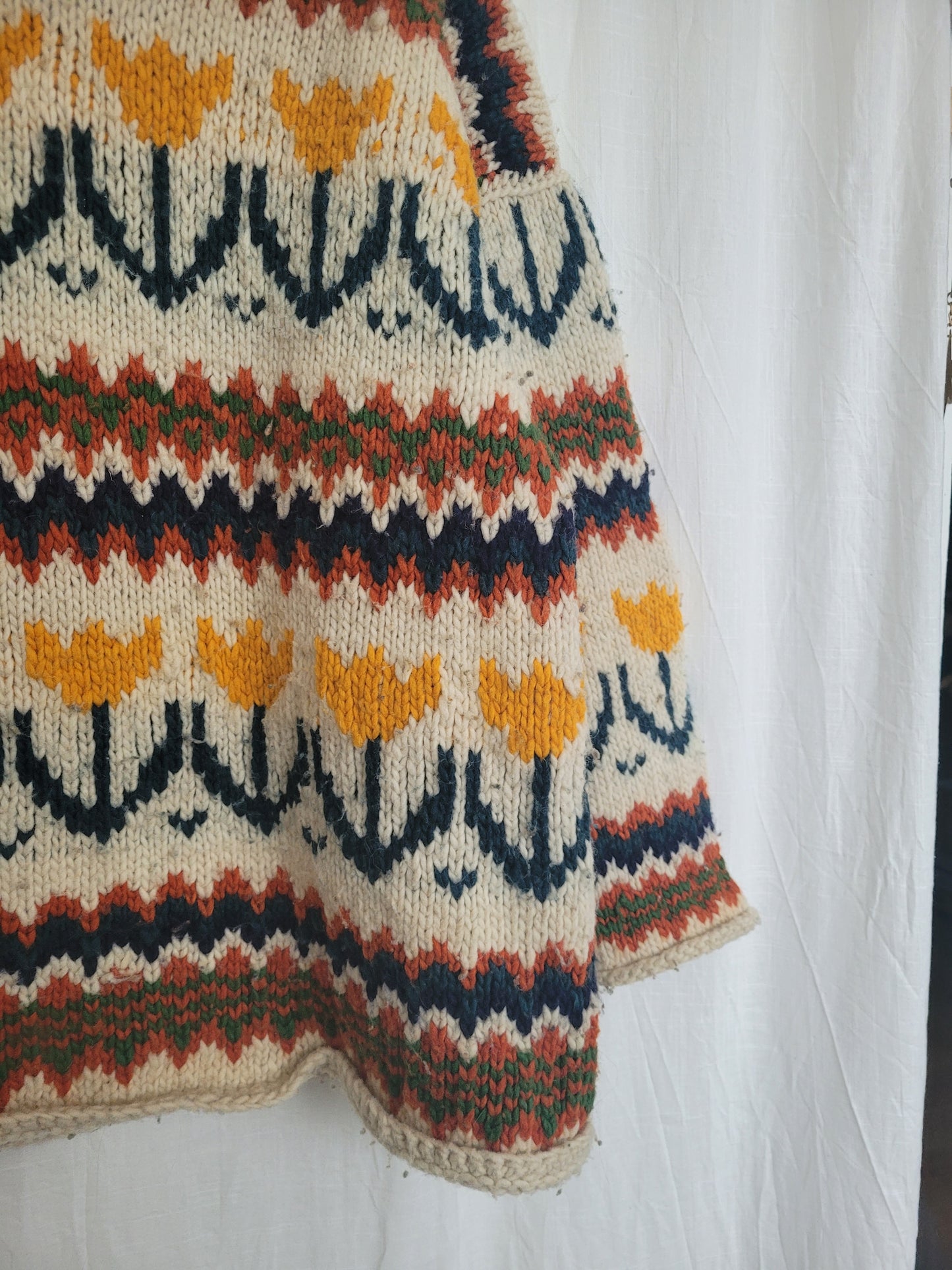 🧶 Boxy Bloom - vintage knitted sweater with tulip design - size XL