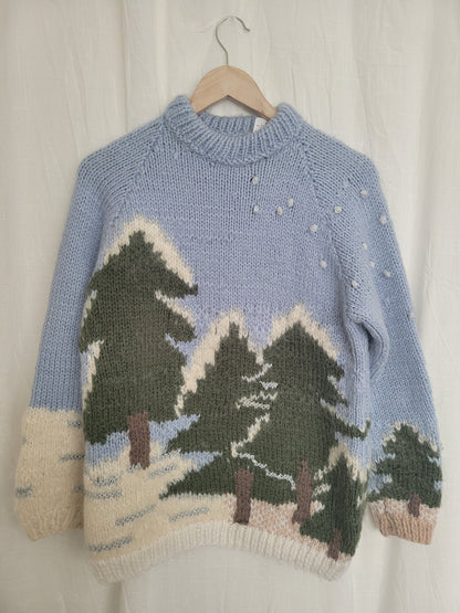 🌲 Snowy Pine Dreams - vintage handknitted sweater with snowy pinetrees - size S/M