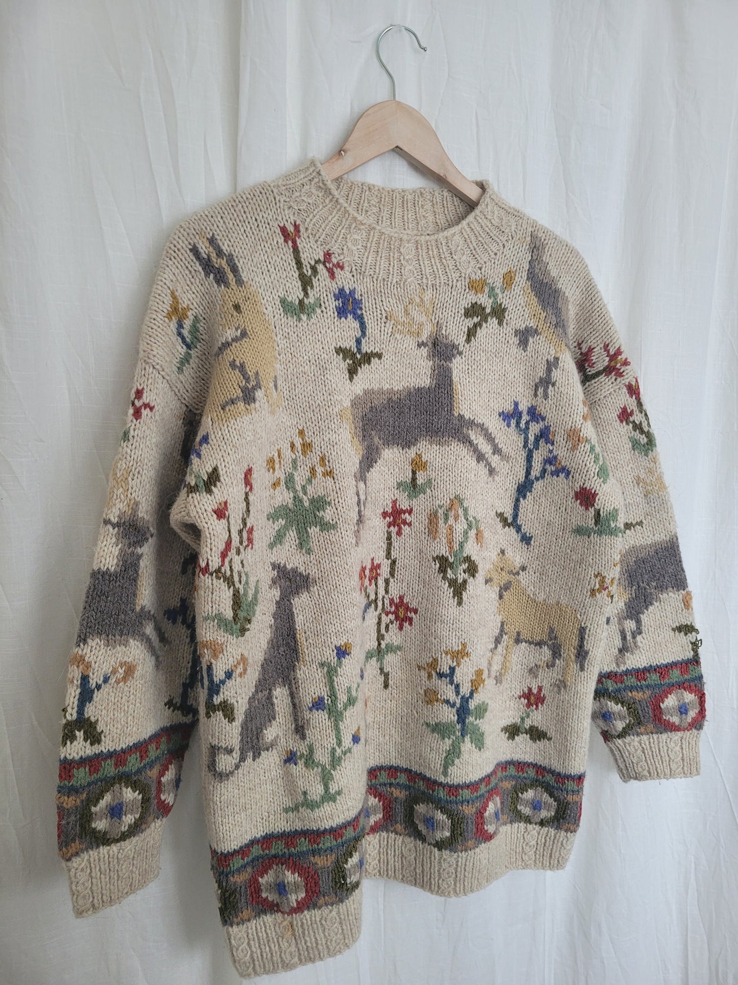 🏔️ Alpine Daydream - vintage knitted sweater with Alpine animal and plant design - size L/XL