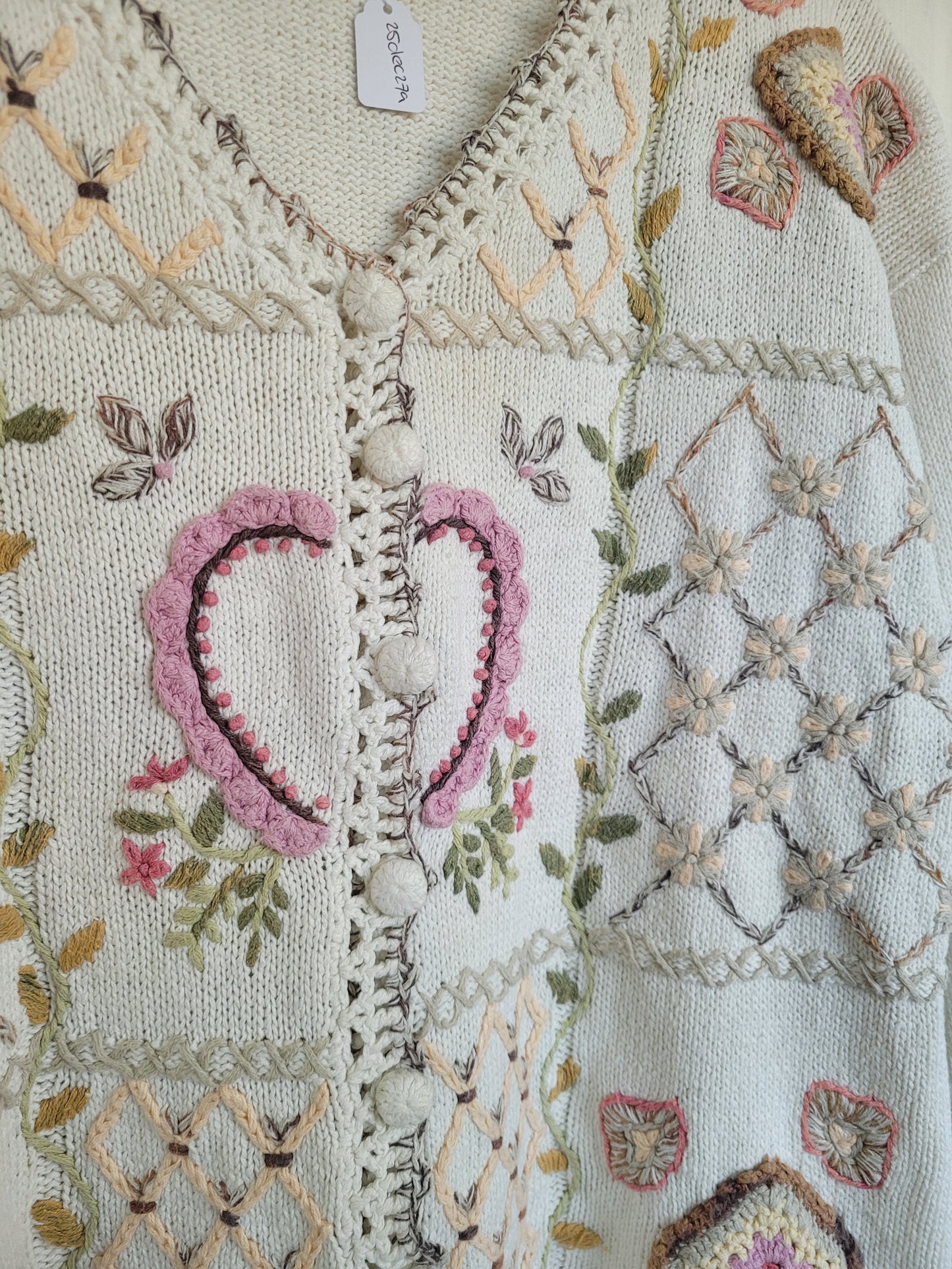 🤍 Soft Romance - vintage cardigan with embroidered details - size M/L