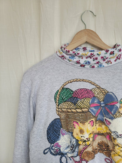 🐾 Soft Paws - vintage crewneck sweater with turtleneck and cat image - size S/M
