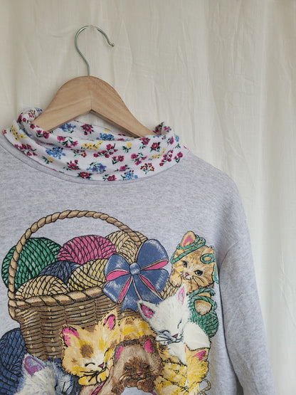 🐾 Soft Paws - vintage crewneck sweater with turtleneck and cat image - size S/M