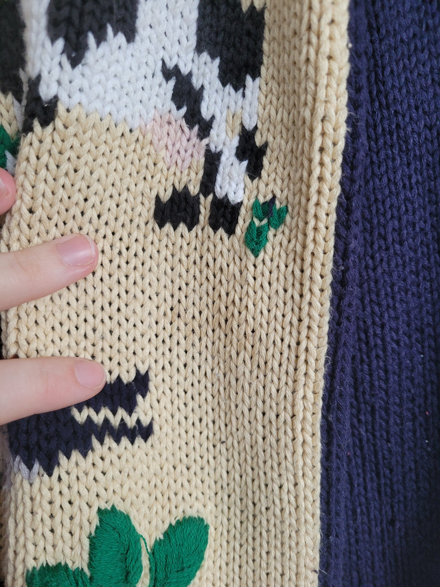 🐑 Country Creatures - vintage knitted sweater with country animals (Perfectly Imperfect) - size M