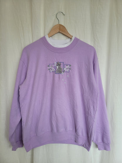 💜 Lilac Whiskers - vintage crewneck sweater with embroidered cat (Perfectly Imperfect) - size L