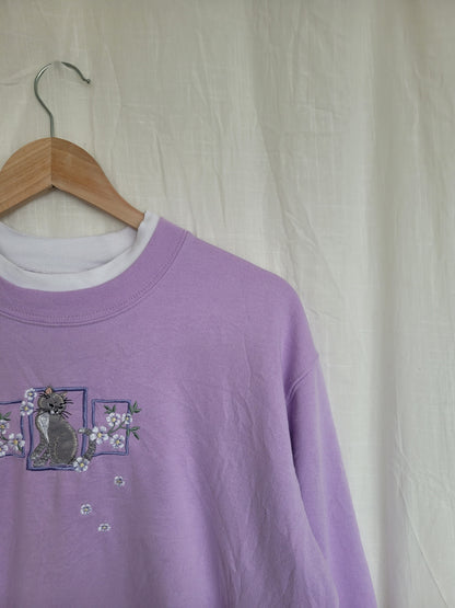 💜 Lilac Whiskers - vintage crewneck sweater with embroidered cat (Perfectly Imperfect) - size L