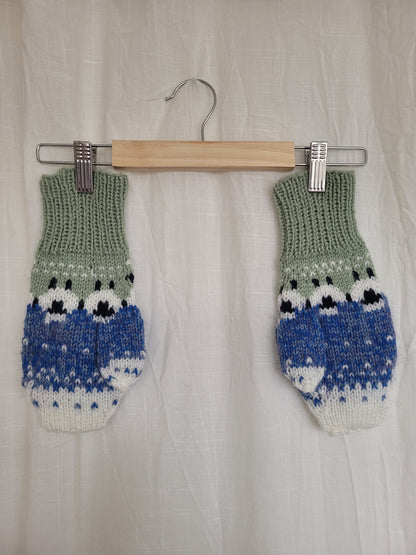 ✨ Little Flock Warmers - vintage handknitted mittens