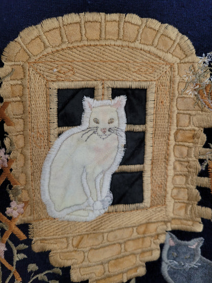 🪟 Window Cat Tales - vintage crewneck sweater with embroidered cats (Perfectly Imperfect) - size S/M (oversized)
