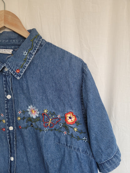 🌸 Butterfly Bloom - vintage cropped denim shirt with embroidered details - size L/XL