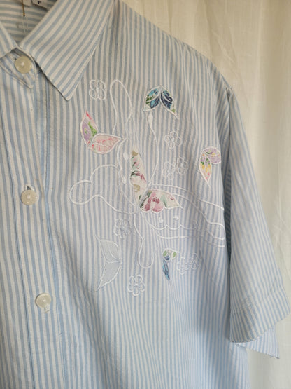 🦋 Sunny Day - vintage striped shirt with embroidered butterflies - size L/XL