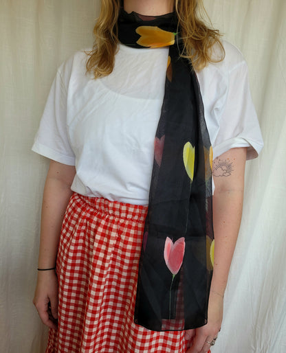🌸 Tulip Garden - vintage scarf with tulip design